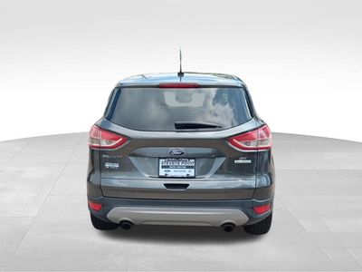 2016 Ford Escape — detail view