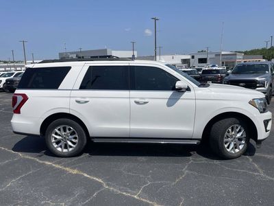 2020 Ford Expedition — side profile view