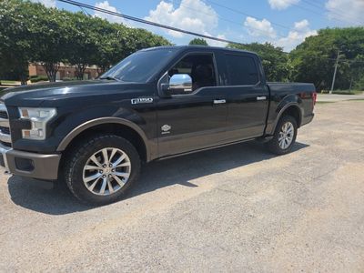 2016 Ford F-150 — interior view