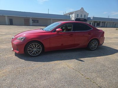 2017 Lexus IS — detail view