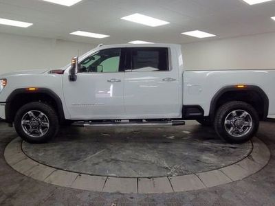 2026 GMC Sierra 2500 HD — side profile view