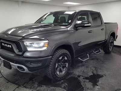 2019 RAM 1500 — detail view