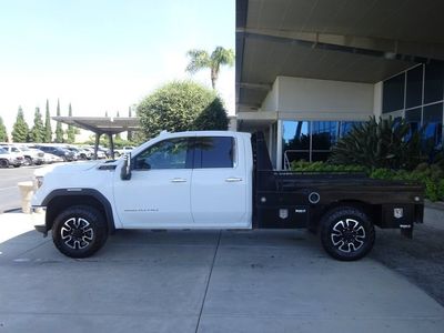 2020 GMC Sierra 2500 HD — interior view