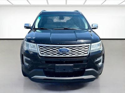 2016 Ford Explorer — side profile view