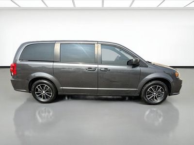 2019 Dodge Grand Caravan — detail view