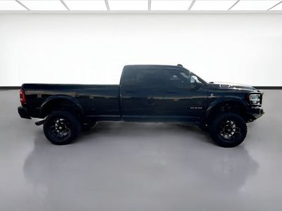 2022 RAM 3500 — detail view