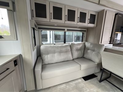 2025 Grand Solitude - Photo 38