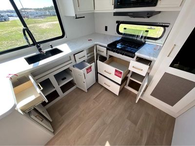 2026 Grand Transcend - Photo 24
