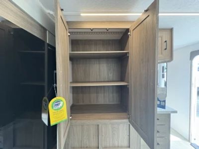2025 Coachmen Freedom Express Ultra Lite - Photo 64