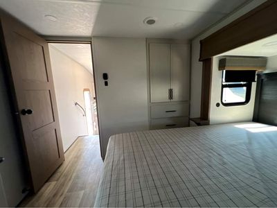 2026 Dutchmen Astoria — photo 48 view