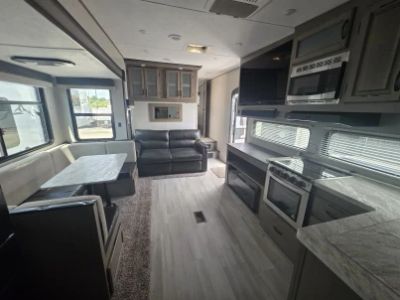 2022 Coachmen Chaparral Lite - Photo 6