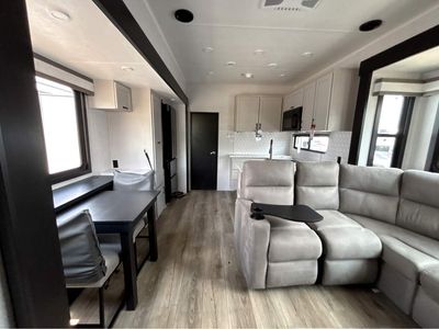 2026 Jayco Seismic — photo 33 view