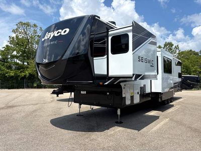 2026 Jayco Seismic — photo 29 view
