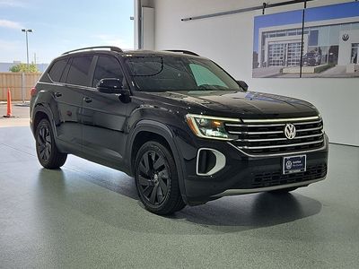 2024 Volkswagen Atlas — side profile view