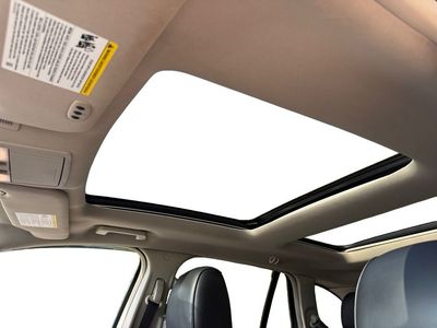 2013 Lincoln MKX — interior view
