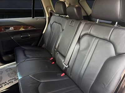 2013 Lincoln MKX — detail view