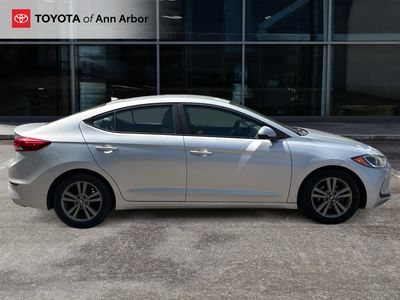 2017 Hyundai Elantra — detail view