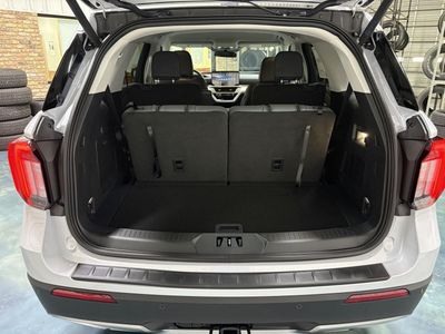 2026 Ford Explorer — detail view