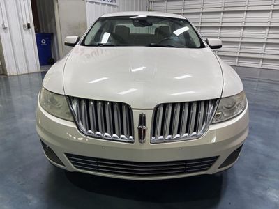 2009 Lincoln MKS — side profile view