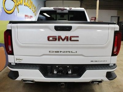 2023 GMC Sierra 1500 — detail view