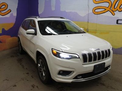 2019 Jeep Cherokee — side profile view