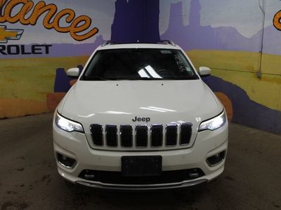 2019 Jeep Cherokee — rear three-quarter view