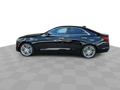2022 Cadillac CT4 — detail view