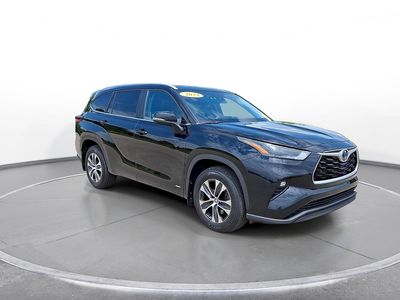 2023 Toyota Highlander — side profile view