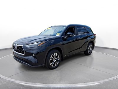 2023 Toyota Highlander — interior view
