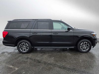 2024 Ford Expedition — side profile view