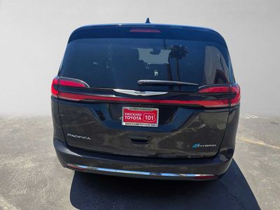 2023 Chrysler Pacifica — interior view