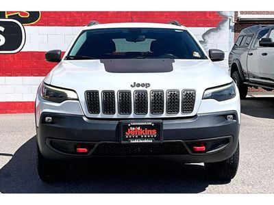 2019 Jeep Cherokee — rear three-quarter view