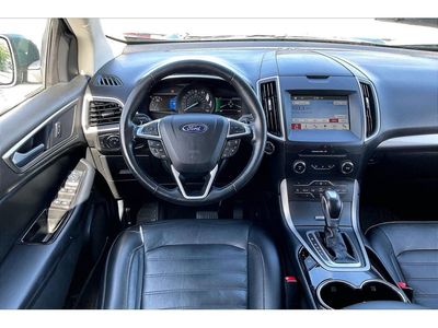 2016 Ford Edge — detail view