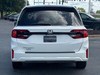 2026 Honda Odyssey — rear three-quarter view