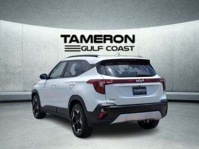 2025 Kia Seltos — rear three-quarter view