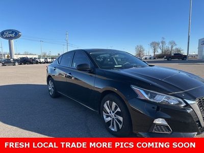 2019 Nissan Altima — interior view