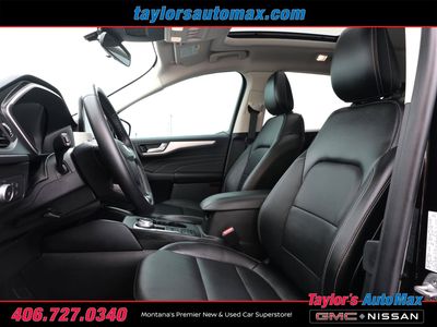2022 Ford Escape — detail view