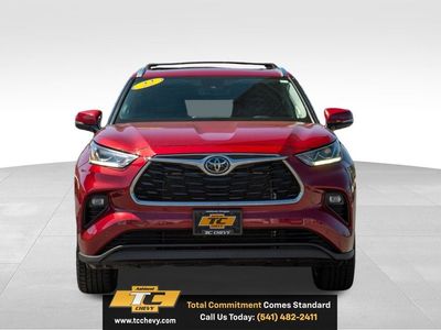 2022 Toyota Highlander — side profile view