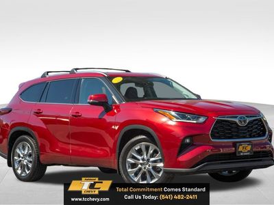 2022 Toyota Highlander — rear three-quarter view