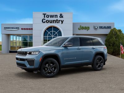 2026 Jeep Grand Cherokee — side profile view