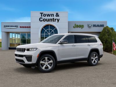 2026 Jeep Grand Cherokee — side profile view
