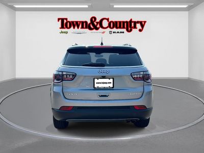 2022 Jeep Compass — detail view