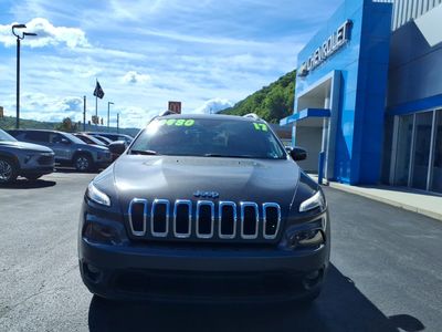 2017 Jeep Cherokee — side profile view
