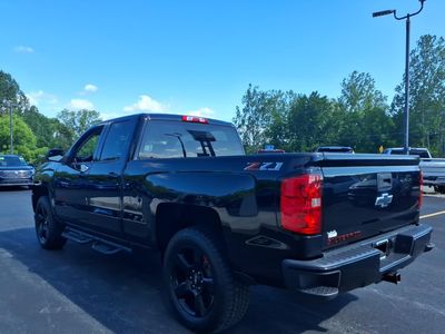 2018 Chevrolet Silverado 1500 — interior view