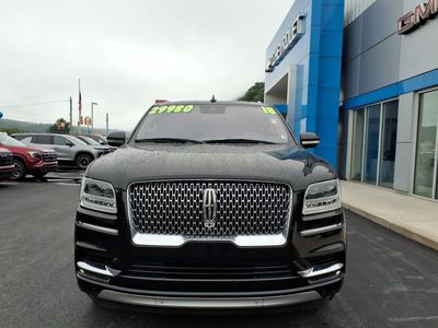 2018 Lincoln Navigator L — side profile view