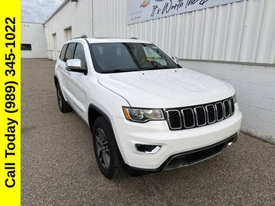 2018 Jeep Grand Cherokee — rear three-quarter view