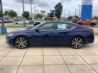 2021 Nissan Altima — side profile view