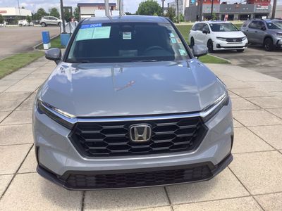 2025 Honda CR-V — rear three-quarter view
