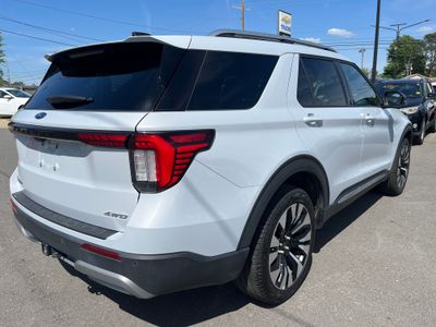 2025 Ford Explorer — detail view