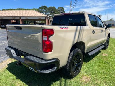 2023 Chevrolet Silverado 1500 — detail view
